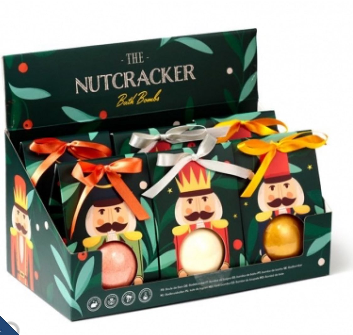 NUTCRACKER BATH BOMB