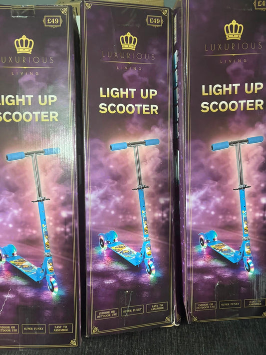 KIDS LIGHT UP SCOOTER