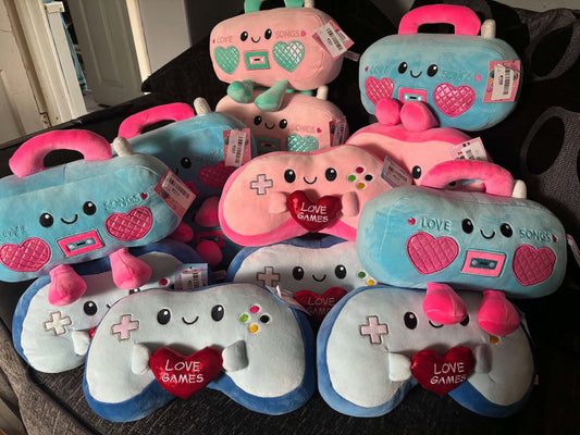PLUSHIES COMES IN 4 STYLES